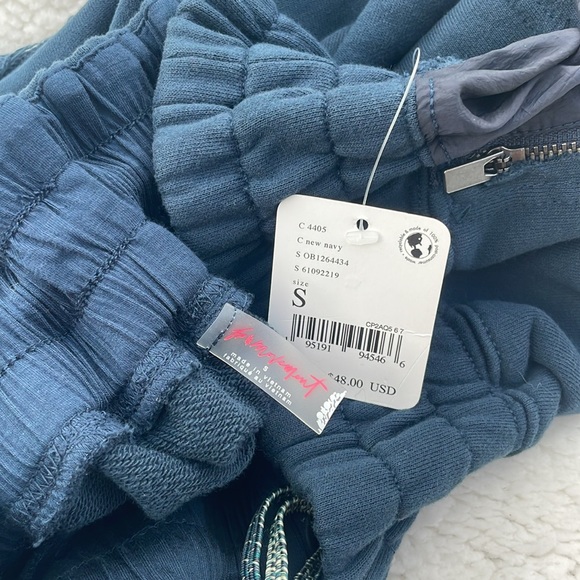 NWT Free People Movement' Half Way There Shorts, S, New Navy - Picture 8 of 8